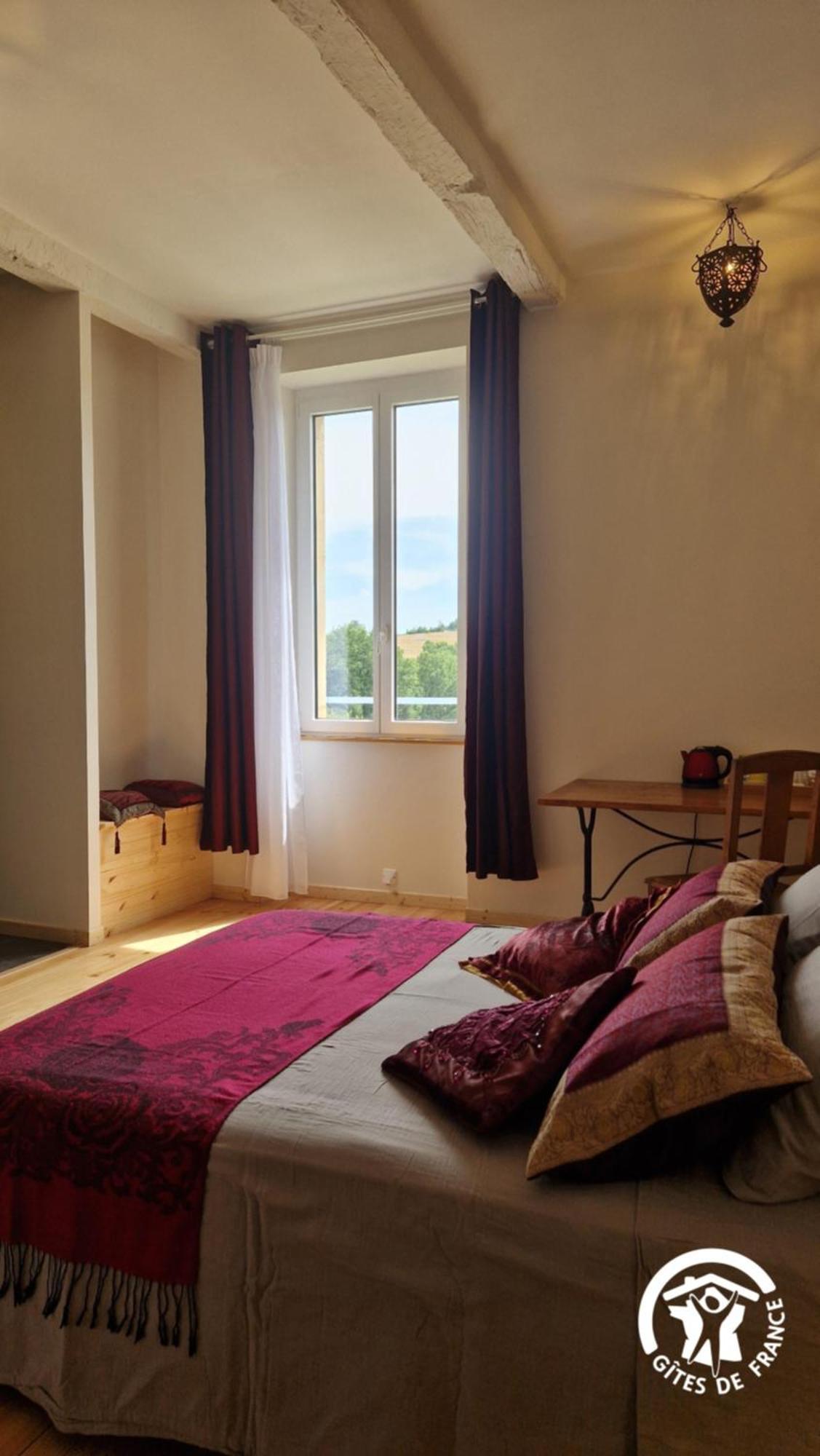Aux Roses De Cedres Chambre Savane Salvagnac Exterior photo