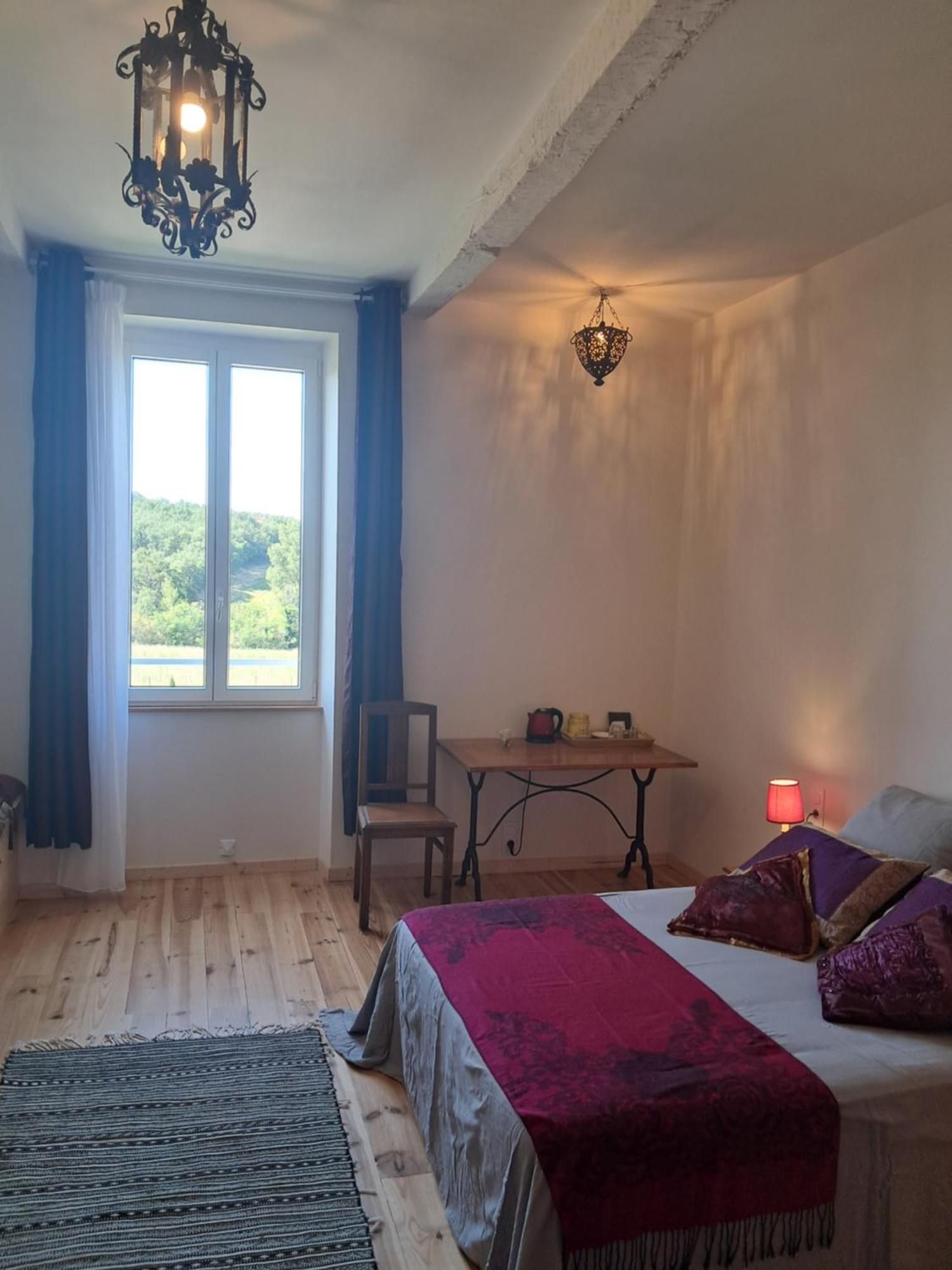 Aux Roses De Cedres Chambre Savane Salvagnac Exterior photo